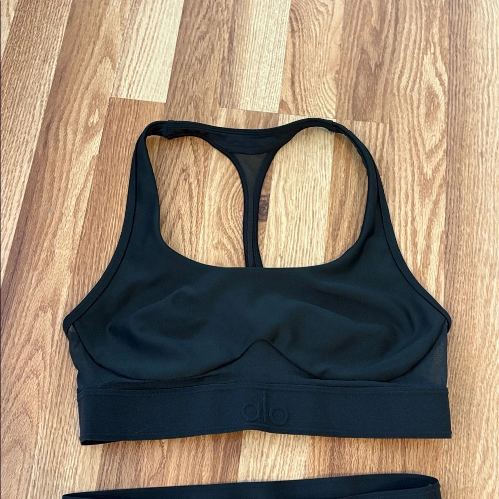 ALO Yoga Dark Green Mesh-Trim Sports Bra & Leggings Set